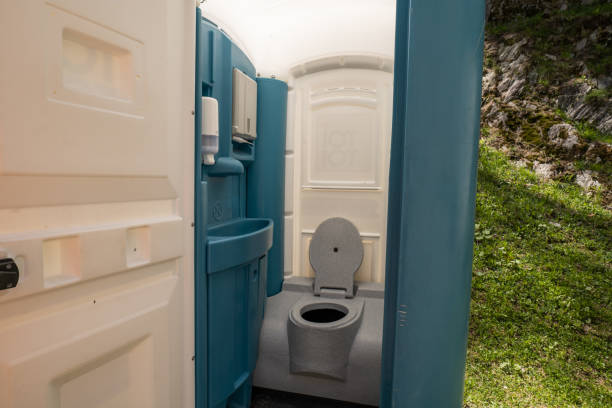 Best Emergency porta potty rental  in Algoma, WI